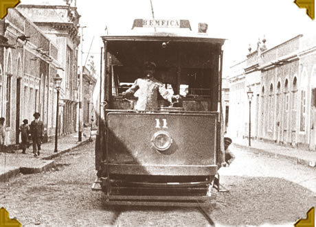 Gentilândia - Os Bondes e os Ônibus