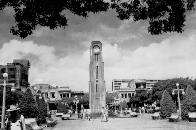 Os bancos da Praça do Ferreira - Parte II